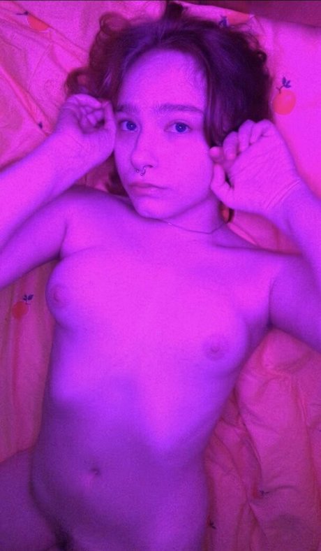 lamblet star naked galleries