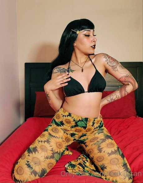 ibukiii san model erotic picture