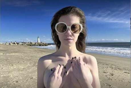 Mim Jackson star naked archive