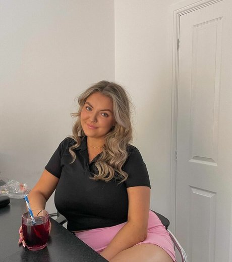 Katherine H art pornstar photo