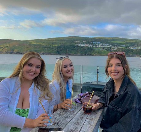 Katherine H sexy star photo