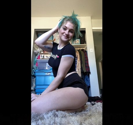 hippie onlyfans xxx pic