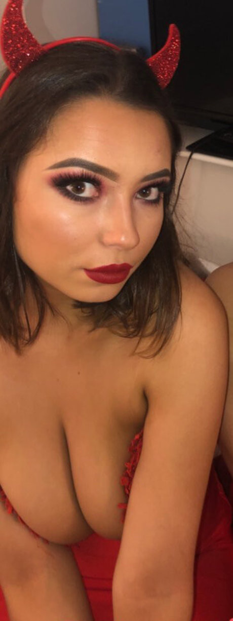 Lydia H exclusive actress pics