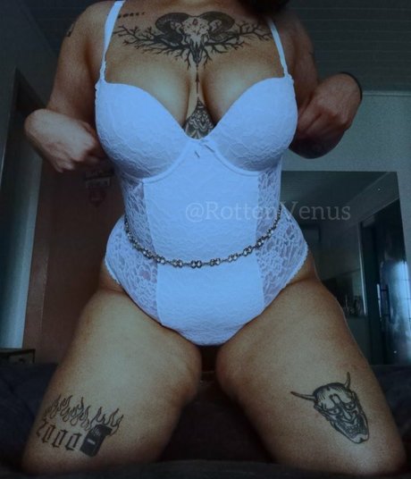 famous nude onlyfans best photo