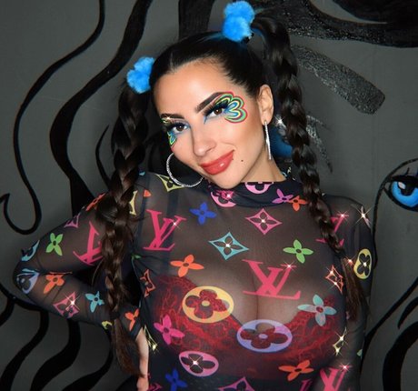 Vai Monroe nice pornstar galleries