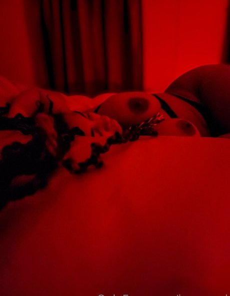 issa reed star erotic archive