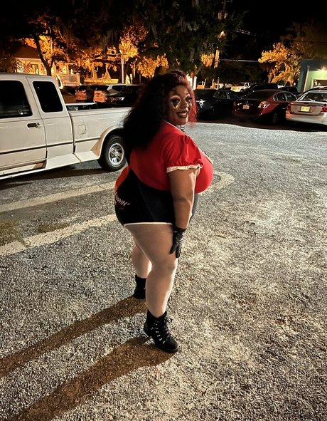 tittygoddess420 model free pictures