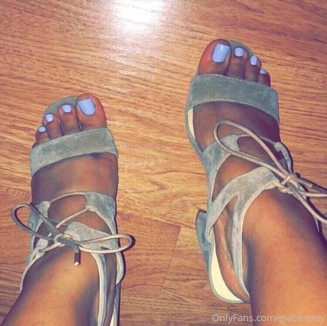 giaonlyfans pornstar nude archive