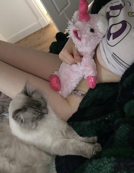 pixiebelle art actress image