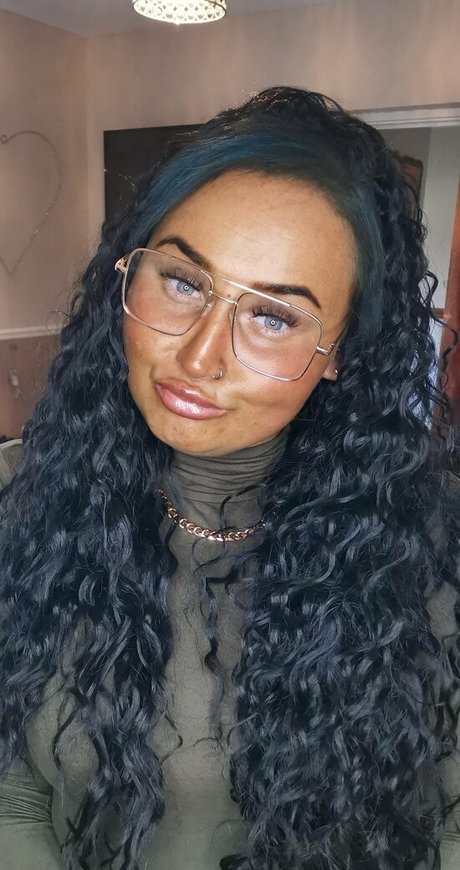 charlie16071994 model hot picture