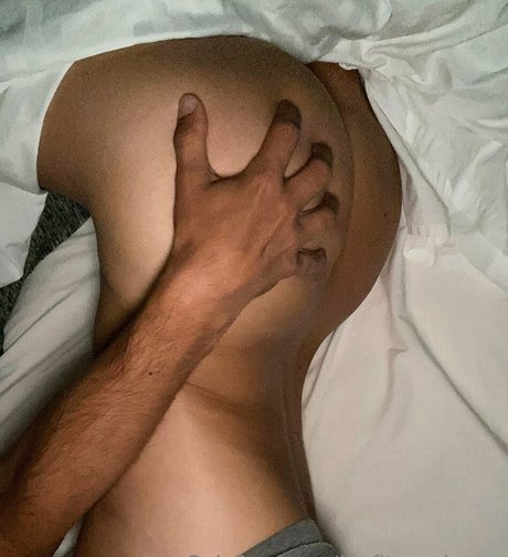 lesbian fingering onlyfans beautiful pictures