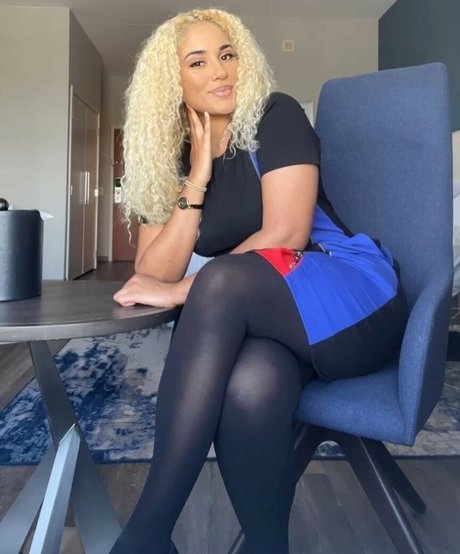 Office Sluts free star archive