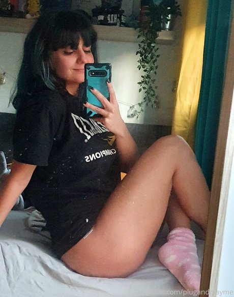 Valeera Raine pornstar beautiful photos