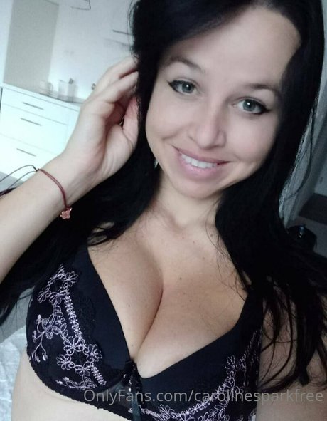 carolinesparkfree sexy actress photos