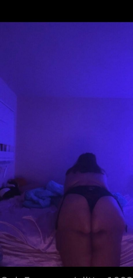 glitter1992 pornographic star picture