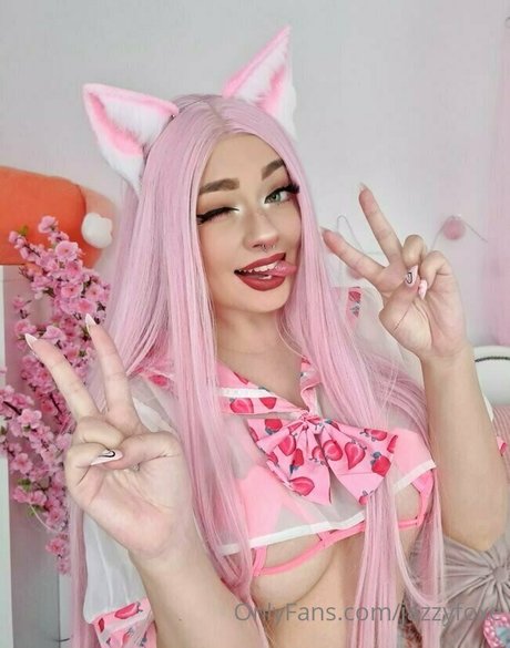 Jazzyfoxe model perfect photo