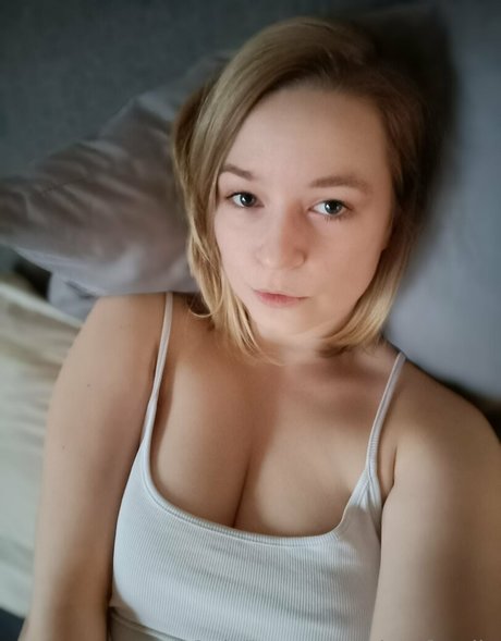 AimuCosplay sex star photos