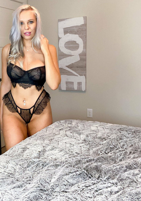 layla bunni star erotic archive