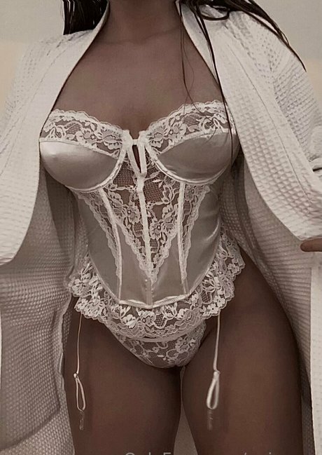 enireves pornstar sexy pictures