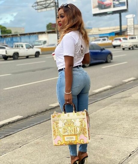 Amara La Negra naked star photos