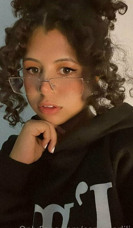 conamorlili star images