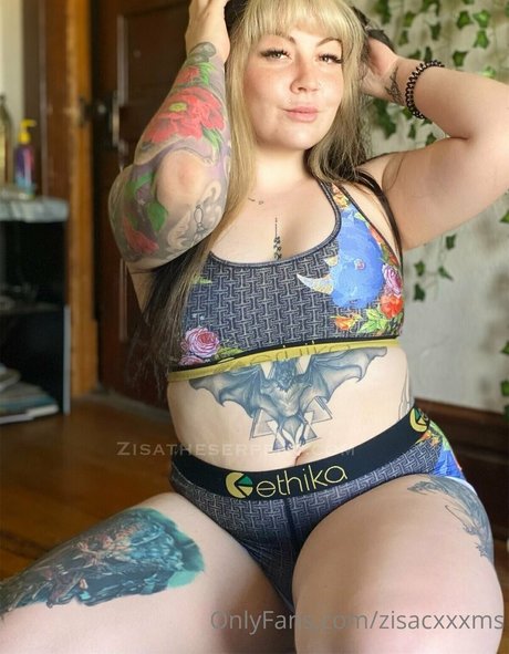 prettypython nude star pics