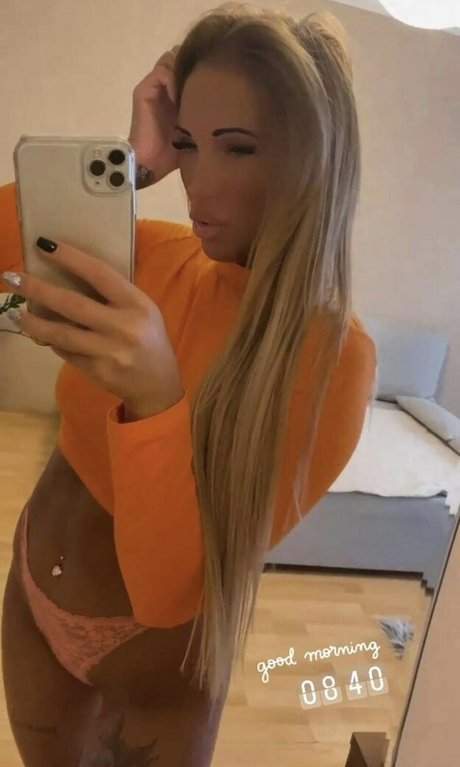 Tarnoczi Dalma free actress pics