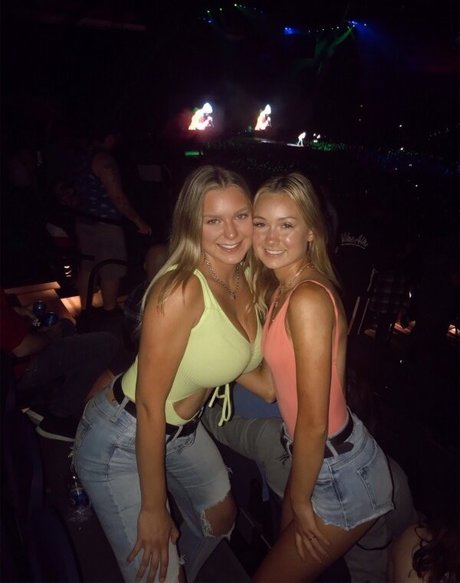 Whitney T model hd images