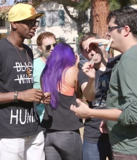 Mari Takahashi adult model pics