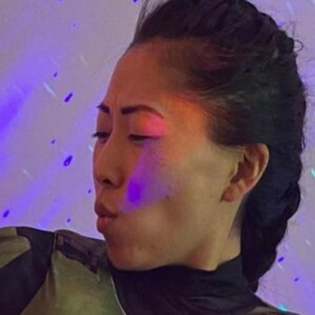 busty mom onlyfans beautiful naked pics