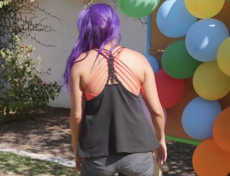 Mari Takahashi nude model galleries