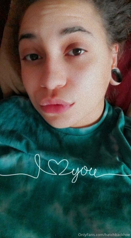 hatchbackhoe nudes star img