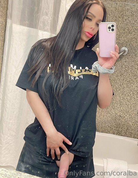 Coralba hd actress images