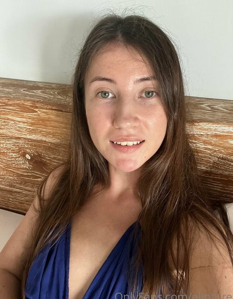 elina re art model photo