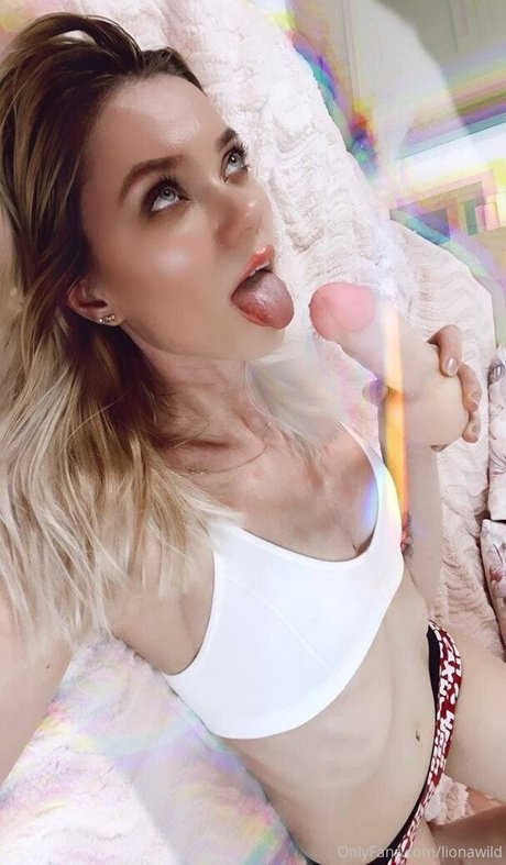 lionawild sexy actress gallery