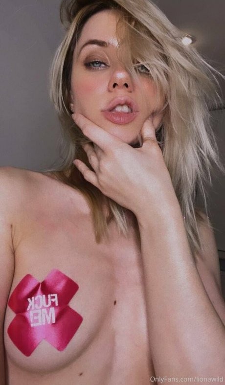 lionawild model free galleries