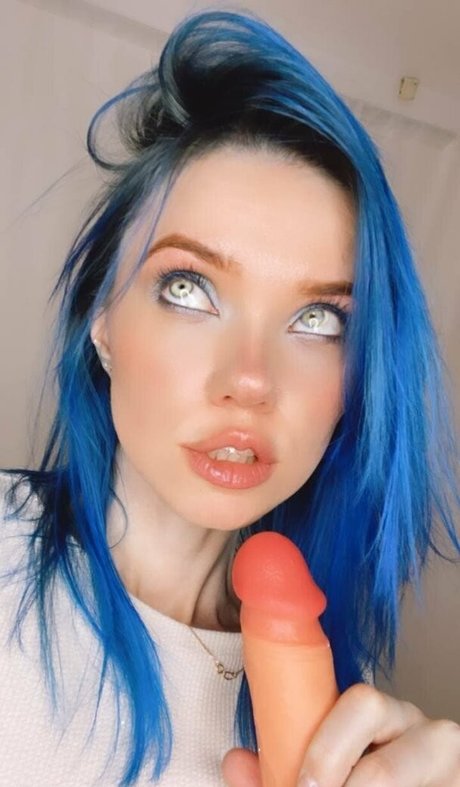 lionawild sexy model img