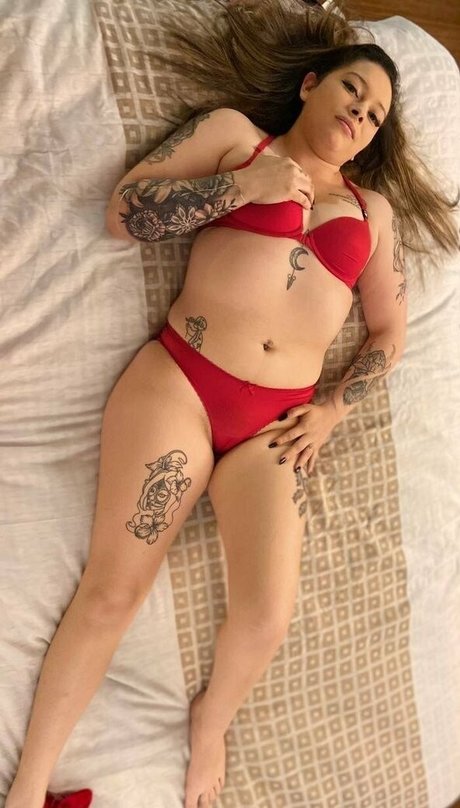 ariah69 exclusive model image