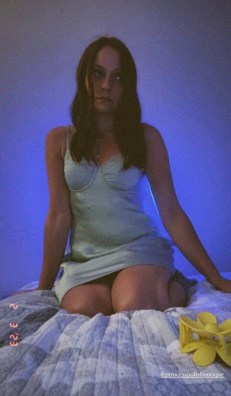 Silenced Hippie star erotic gallery