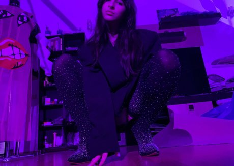 hot mature onlyfans nude images