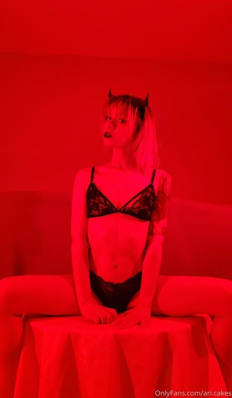 Ari cakes porn star photo