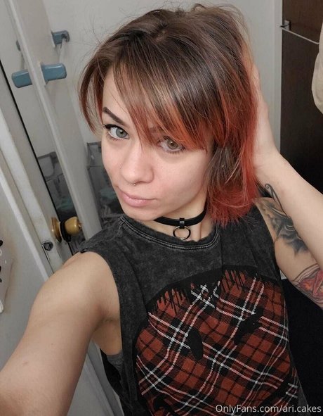 Ari cakes star nice pic