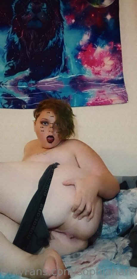 sophiaharker hot pornstar image