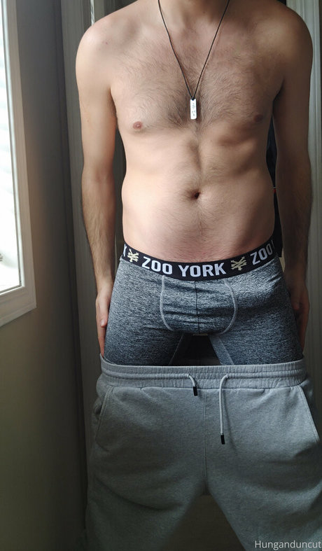 hunganduncut star erotic images