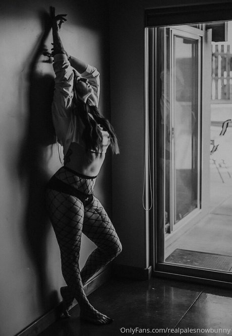 realpalesnowbunny star pornographic galleries