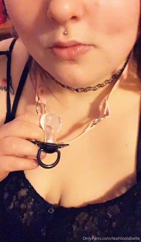 leahloolabelle pornstar art image