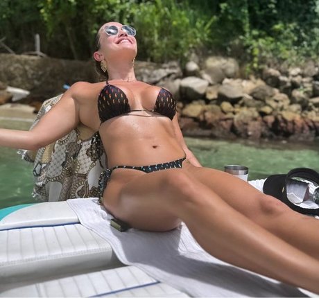 Ana De Biase model sexy gallery