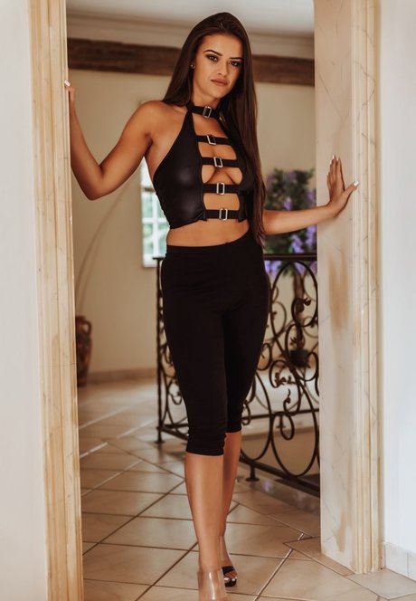 Brook Wright sexy model pic