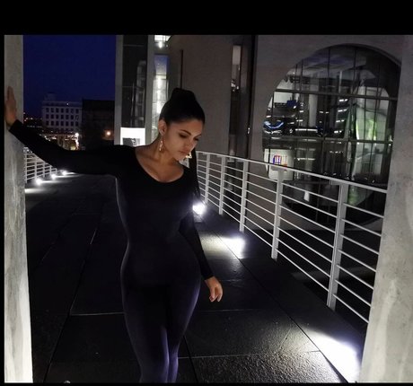 Mariedominique_ star free pictures