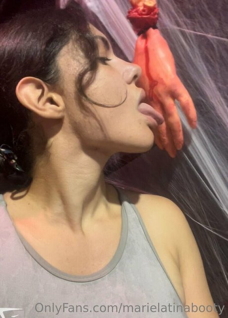 Mariedominique_ exclusive star photos